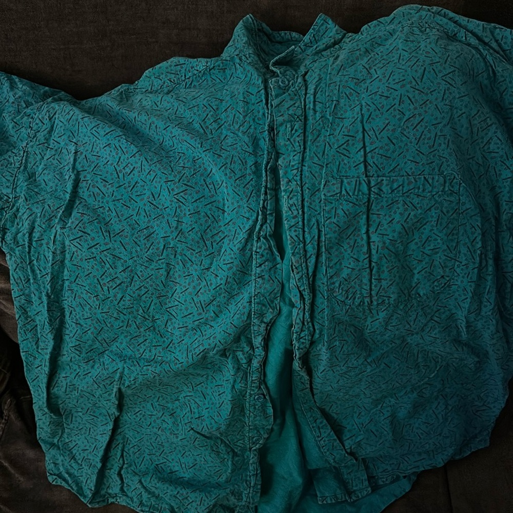 Vintage 89’s Frank Wild Design.  Button-up shirt.